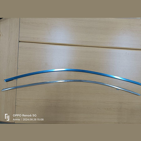 Moulures pour vitres de voiture - 2-3